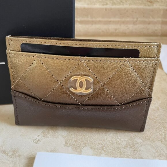 CHANEL Classic Quilted Lambskin Card Holder Case Gold -Brand New! - Picture 1 of 16